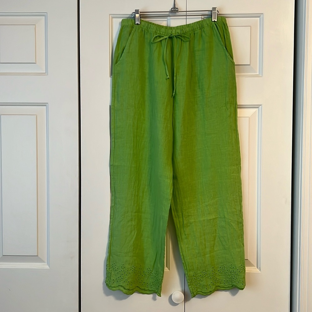 Lounge or beach pants.